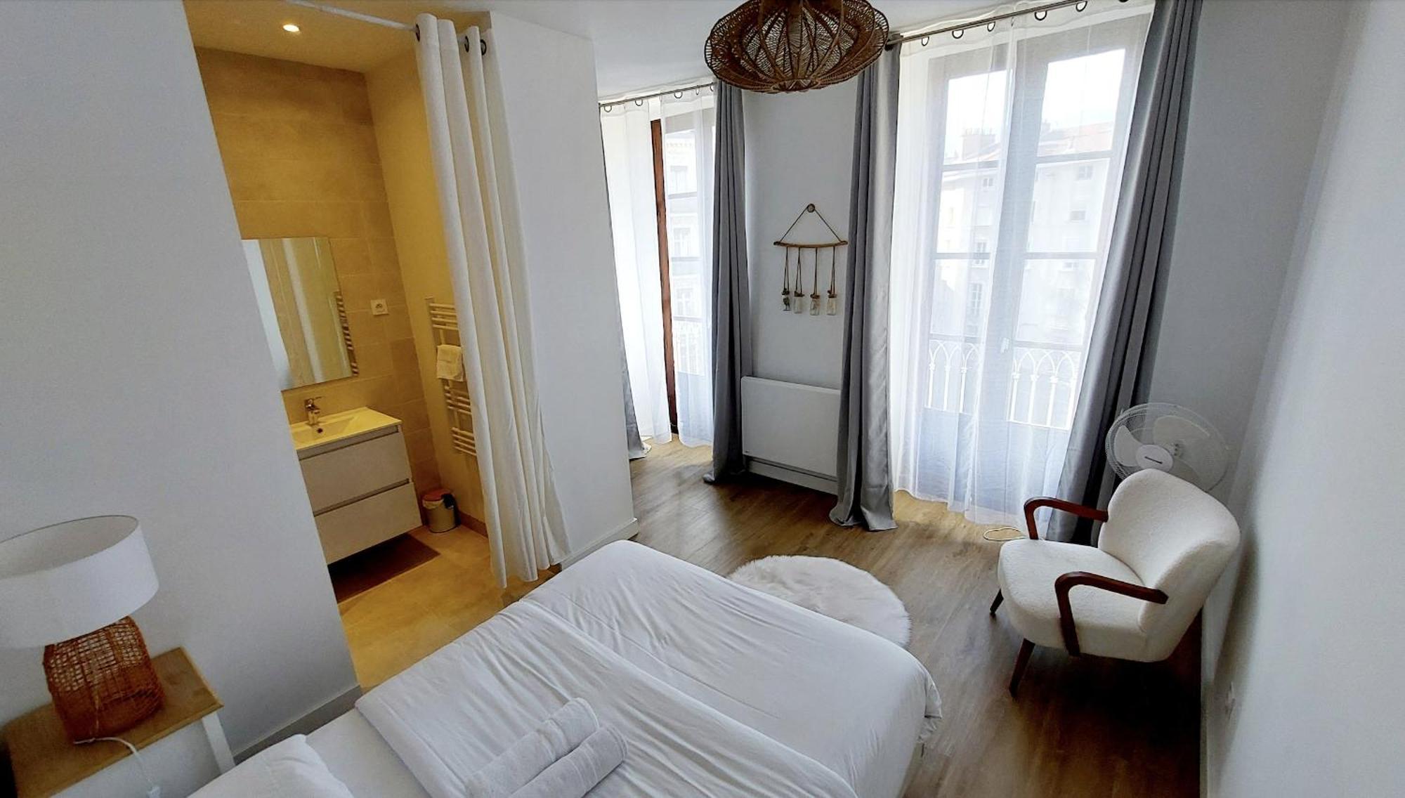 Apartment Hyper-centre De Grenoble, Parentale - Wifi Fibre - Cocon Grenoble